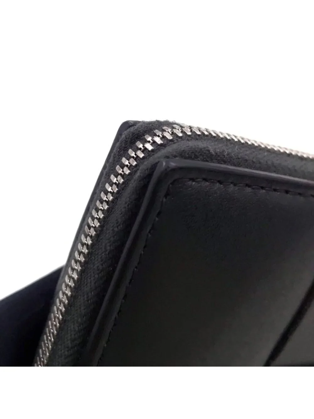Bottega Veneta Maxi Intrecciato Leather Gray Wallet Silver